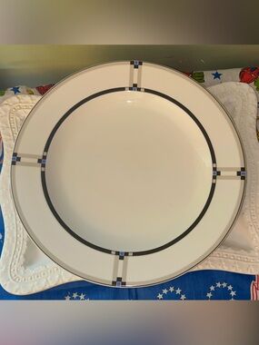 Studio Nova Exhibition Dinner Plates Set of 6